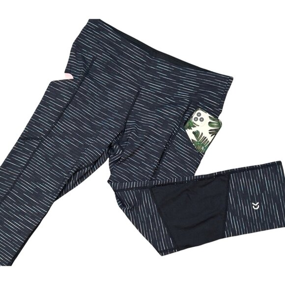 Calvin Klein Performance Sweat-Wicking Striped Cropped Leggings - Medium - Picture 4 of 9